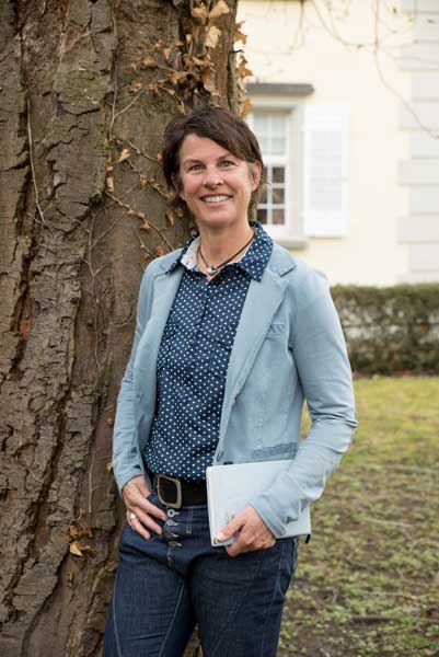 Tina Schray Traurednerin freie Rednerin Tina Schray Traurednerin freie Rednerin